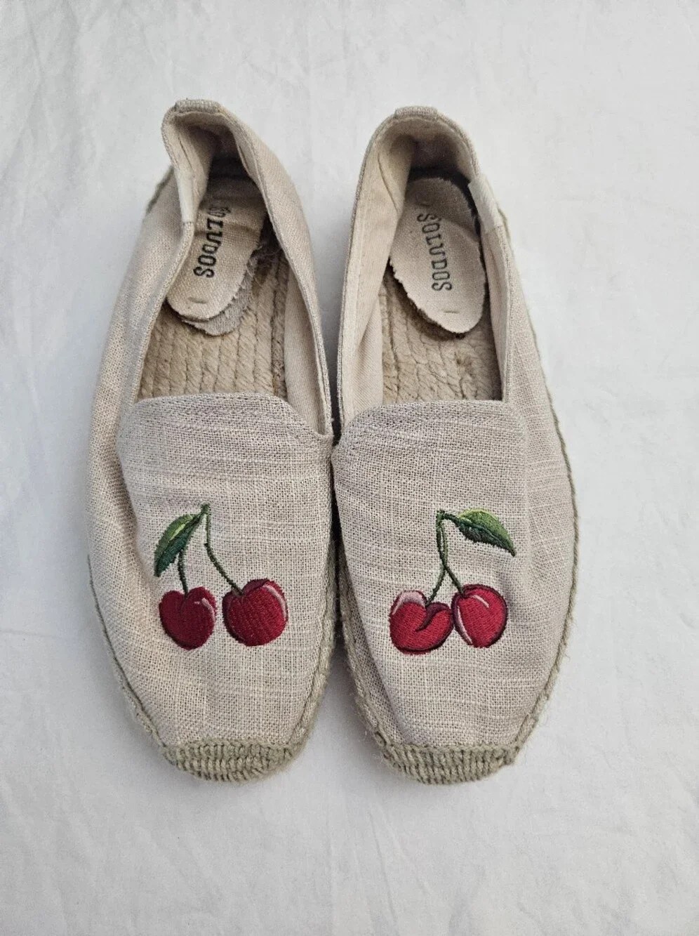 Soludos Beige Canvas Cherry Embroidered Slip-On Espadrilles Size 7.5